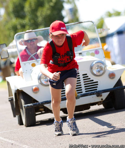 Iron kid pullling a Moke at Outback Festival